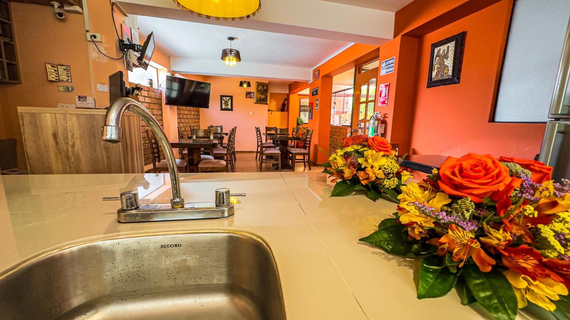 Andean Atoq Albergue *