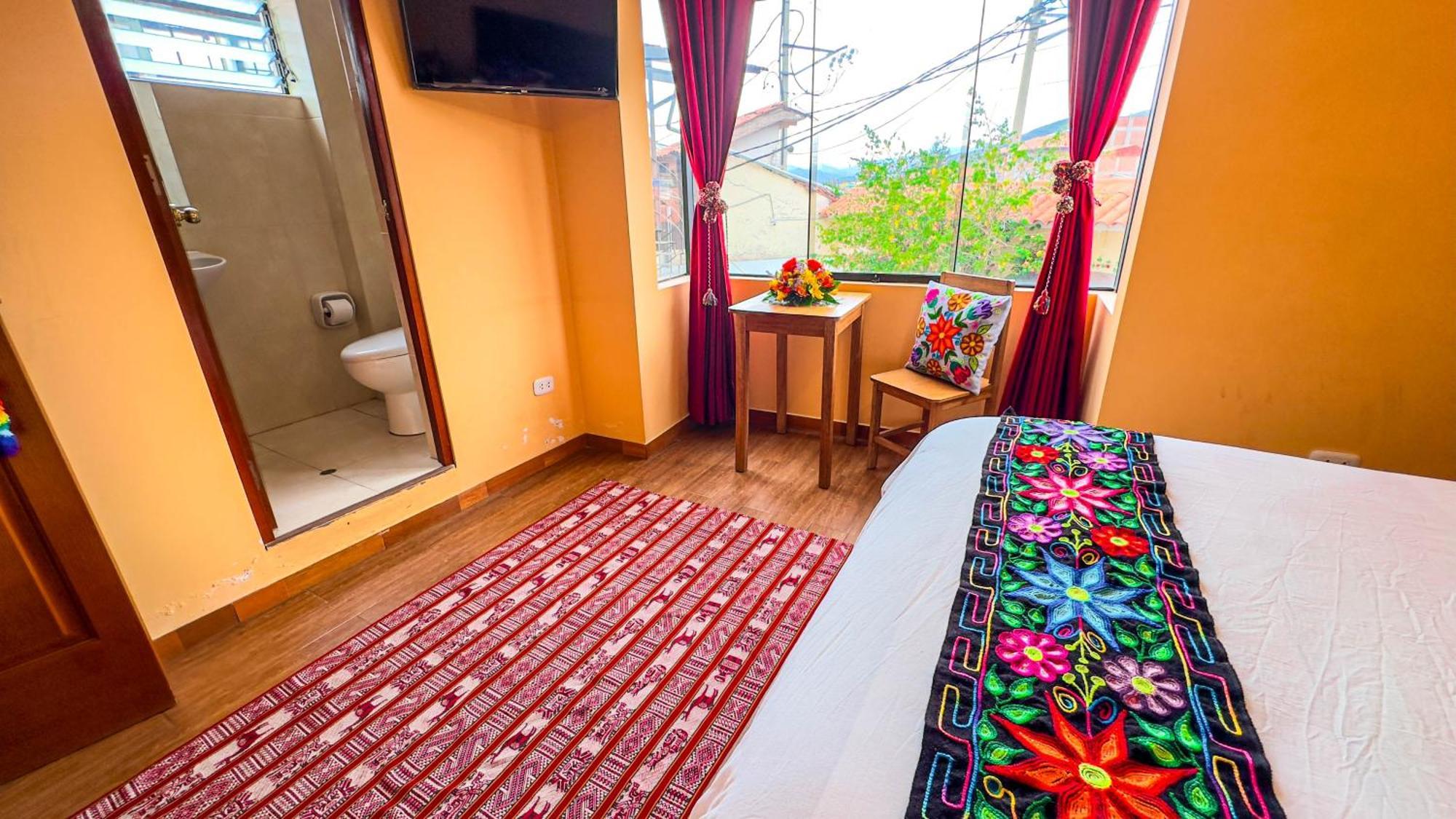Andean Atoq Albergue